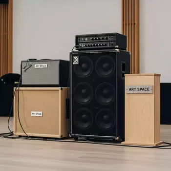 Аренда Комбоусилители басовые Ampeg SVT на арене «Фишт» — ART SPACE