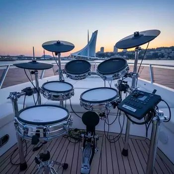 Аренда Ударная установка электронная Roland V Drums на VIP теплоходе (Морпорт Сочи) — ART SPACE