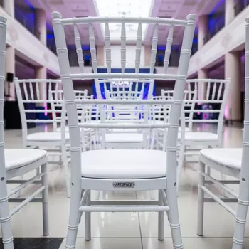 Аренда Стул Chiavari пластиковый белый в Ледовом дворце «Айсберг» — ART SPACE