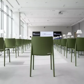 Аренда Стул Flip олива в Imeretinskiy Hotel — ART SPACE