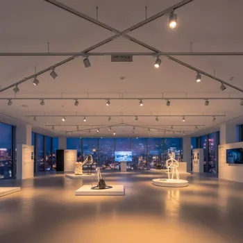 Аренда Светильники трековые однофазные 220 В Mantera Supreme — ART SPACE