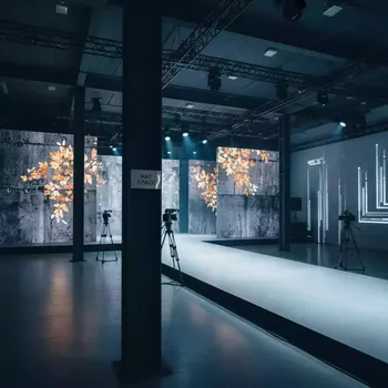 Аренда Видео в Cosmos Sochi Hotel — ART SPACE