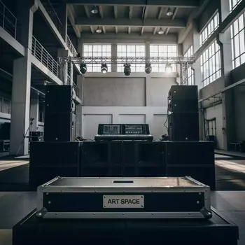 Аренда Звук комплект № 7 в Керлинговом центре «Ледяной куб» — ART SPACE