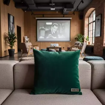 Аренда Подушка Green зеленая в Panorama by Mercure — ART SPACE