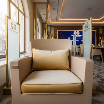 Аренда Кресло пластиковое с подушками Portofino бежевое в ресторане «Sanremo» — ART SPACE
