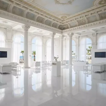 Аренда Пластик глянцевый белый в пляжном комплексе VinoGrad — ART SPACE