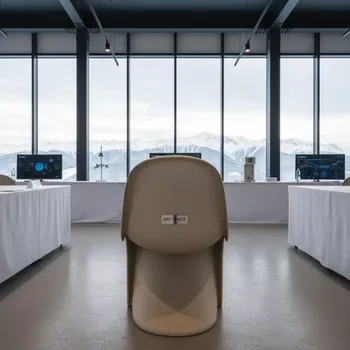 Аренда Кресло пластиковое Loft бежевое в Skypark Sochi — ART SPACE