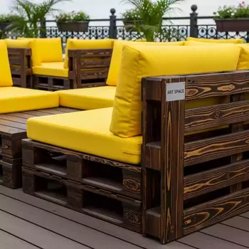 Аренда Диван паллетный модульный обожженный с желтыми подушками в ресторане «La Terrazza» — ART SPACE