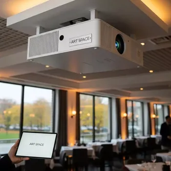 Аренда Мультимедийный проектор Christie DWU850 GS White в ресторане «Магеллан» — ART SPACE