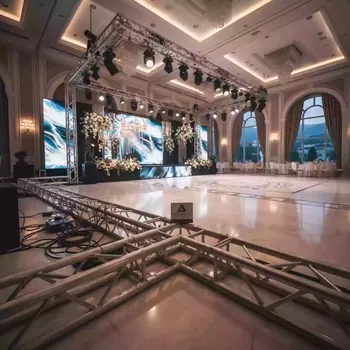 Аренда Стыковочный узел куб Imlight QUB 25 35 в Courtyard by Marriott Sochi — ART SPACE