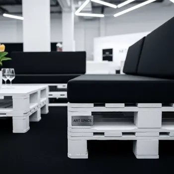 Аренда Диван паллетный модульный белый с черными подушками в Radisson Hotel Rosa Khutor — ART SPACE
