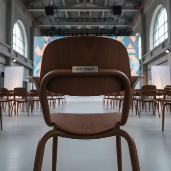 Аренда Стул Венский коричневый в VK Stadium Sirius — ART SPACE