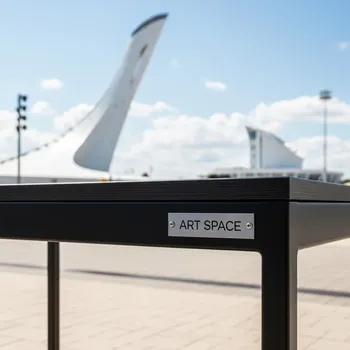Аренда Стол металлический Fabbrico на арене «Фишт» — ART SPACE