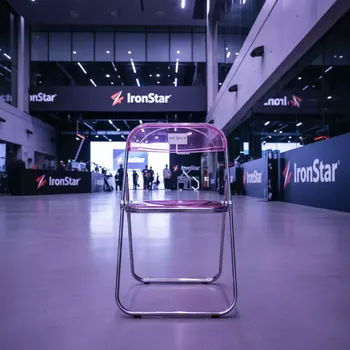 Аренда Стул складной Ghost Lite розовый в Courtyard by Marriott Sochi — ART SPACE