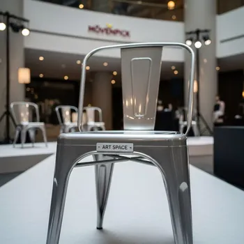 Аренда Кресло Tolix серебряное в Mövenpick Hotel — ART SPACE
