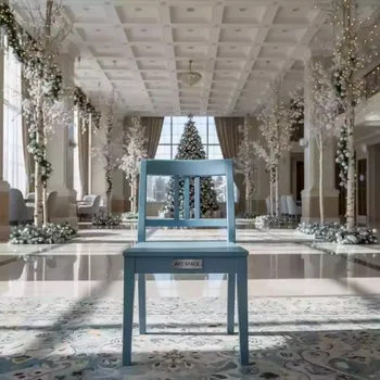 Аренда Стульчик детский голубой Pantone в отеле Radisson Lazurnaya — ART SPACE
