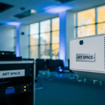 Аренда Проектор Mitsubishi UL 7400u на арене «Фишт» — ART SPACE