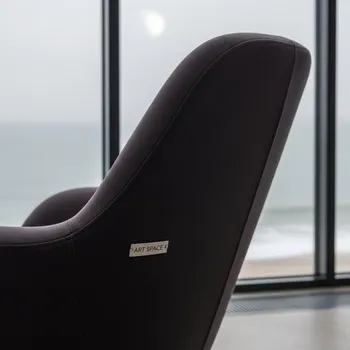 Аренда Чехол Е 08 на стул Eames на пляже «Маяк» — ART SPACE