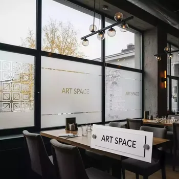 Аренда Пленка витражная плоттерная Oracal 8810 F090 Silver 1х50 м в ресторане «Sanremo» — ART SPACE