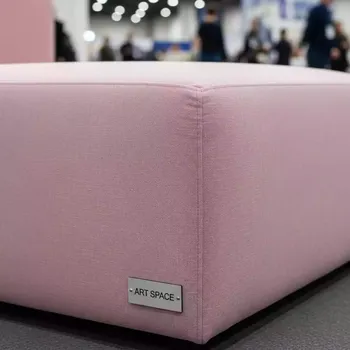 Аренда Пуф shape powdery pink rectangular в Omega Sirius — ART SPACE