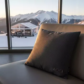 Аренда Подушка Grey на площадке Rosa Peak (2320м) — ART SPACE