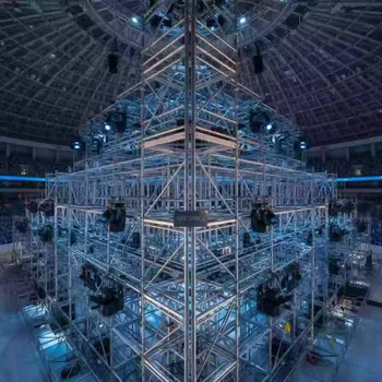 Аренда Леса строительные рамные ЛРСП 100 в ледовой арене «Шайба» — ART SPACE