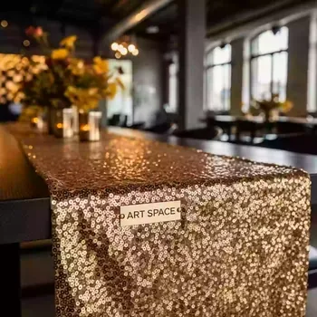 Аренда Раннер текстильный золотой с пайетками в Radisson Collection Paradise — ART SPACE
