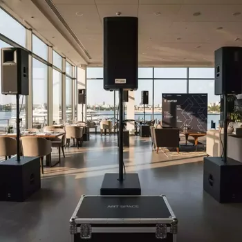 Аренда Акустическая система L Acoustics Kara SB18 в ресторане «Voda» — ART SPACE