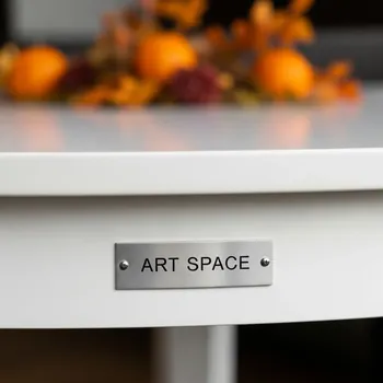 Аренда Стол Rozana круглый белый D 70 см в ресторане «Высота 5642» — ART SPACE