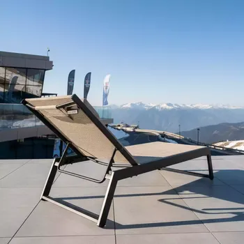 Аренда Кресло шезлонг Marinella текстиленовое складное на площадке Rosa Peak (2320м) — ART SPACE
