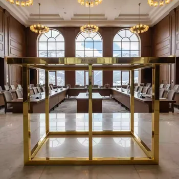Аренда Каркас стола Лидер 1 золотой в Golden Tulip Rosa Khutor — ART SPACE