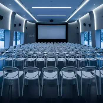 Аренда Стул Феникс пластиковый в Courtyard by Marriott Sochi — ART SPACE