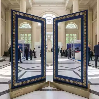 Аренда Зеркала кривые в Маринс Парк Отеле — ART SPACE