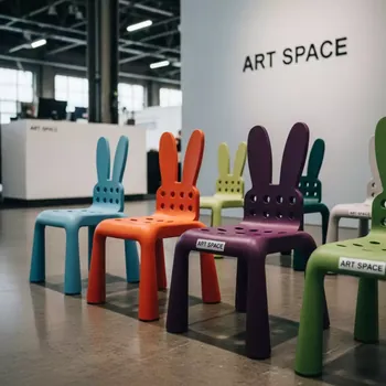 Аренда Стул пластиковый детский Rabbit Baby Dots в Delta Sirius — ART SPACE