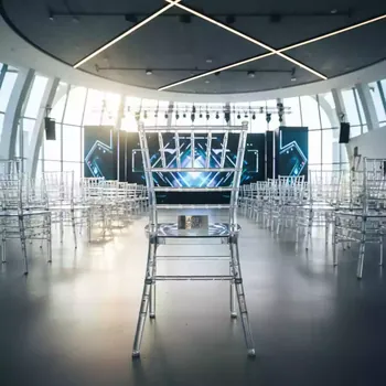 Аренда Стул Кьявари прозрачный пластиковый в Radisson Blu Resort & Congress Centre — ART SPACE