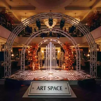 Аренда Сцена арочная 8х10 металлик в ресторане «Магеллан» — ART SPACE