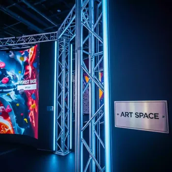Аренда Скалодром интерактивный Эверест база в Alpha Sirius — ART SPACE