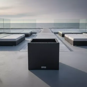 Аренда Кашпо для цветов Prosperplast Rato Low 158 антрацит 11 л в пляжном клубе Del Mar — ART SPACE