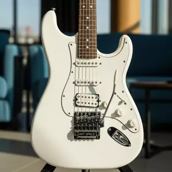 Аренда Электрогитара Fender Squier белая в Red Arena — ART SPACE