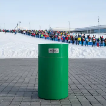 Аренда Бак для мусора Green 70 л в ледовом дворце «Роза Хутор» — ART SPACE