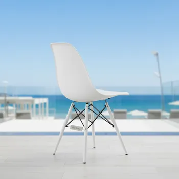 Аренда Стул белый Eames HR в пляжном комплексе VinoGrad — ART SPACE