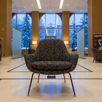 Аренда Стул Тюльпан гобелен ножки металл в Boutique Hotel PORTUM 1905 — ART SPACE