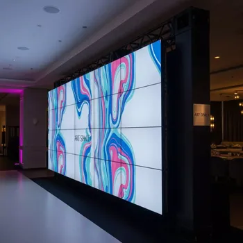 Аренда Видеостена из 25 бесшовных панелей Samsung 460ux 3 в ресторане «D.O.M» — ART SPACE