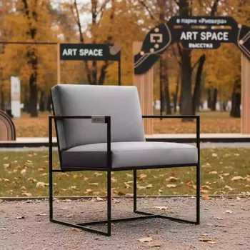 Аренда Стул Аронди с пепельной бархатной подушкой в парке «Ривьера» — ART SPACE