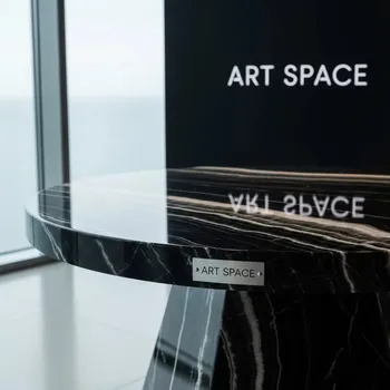 Аренда Стол Brick M 120 оникс чёрный в Mantera Supreme — ART SPACE