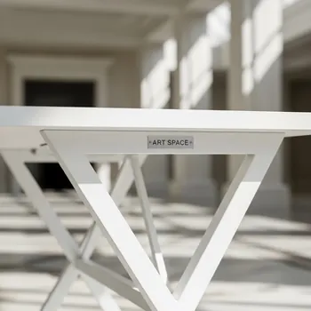 Аренда Стол прямоугольный X Loft белый с белыми ножками в Radisson Collection Paradise — ART SPACE