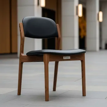 Аренда Стул Белфаст черная экокожа массив бука цвет орех в Courtyard by Marriott Sochi — ART SPACE