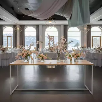 Аренда Консоль Lafira в Courtyard by Marriott Sochi — ART SPACE