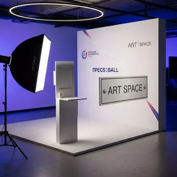 Аренда Пресс волл 1,5х2 для фотозоны в лофте «Студия 21» — ART SPACE