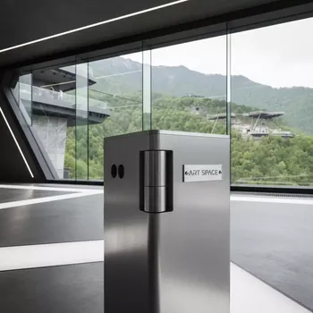 Аренда Стыковочный модуль Prolyte Book 36R в Skypark Sochi — ART SPACE